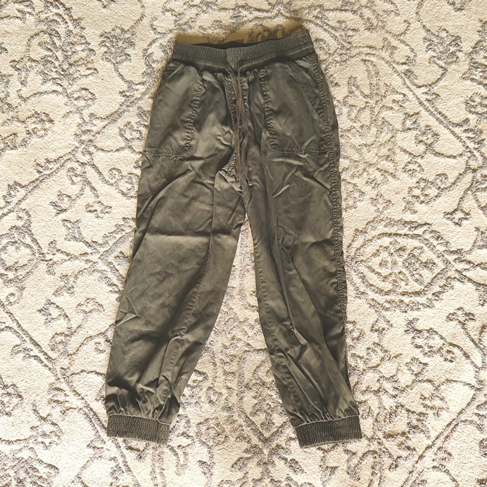 Army green women's trousers